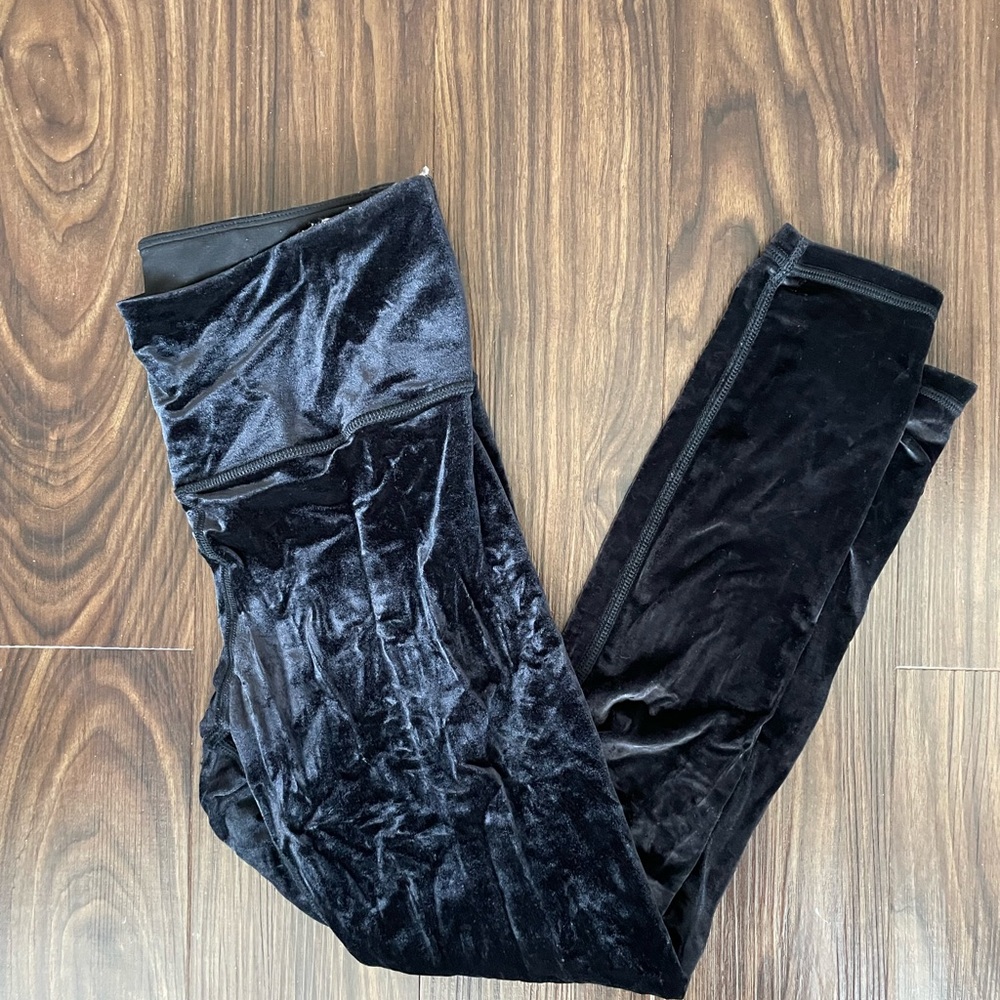 Athleta Velvet Leggings M